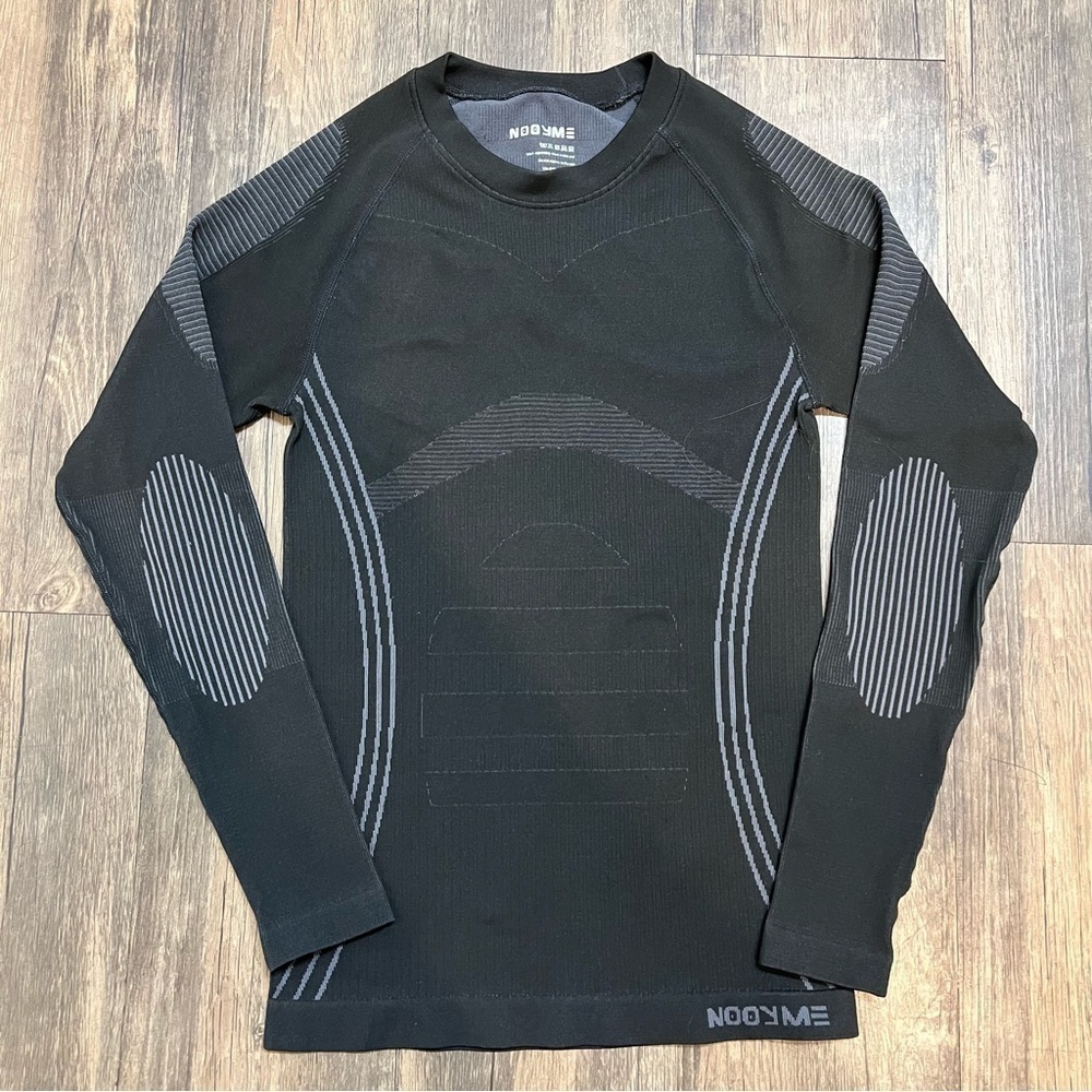 Black Thermal Long Sleeves Top Tee Shirt Winter Ski Holidays Cold Weather Snow